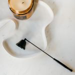 Κηροσβέστης μεταλλικός (inox) σε μαύρο χρώμα και σχέδιο καμπάνας